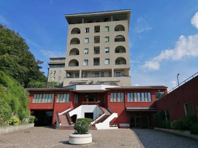 Appartamento in vendita a Valbrona, Lombardia