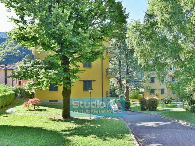 Appartamento in vendita a Valbrona, Lombardia