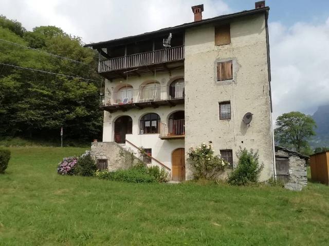 Appartamento in vendita a Valchiusa, Piemonte