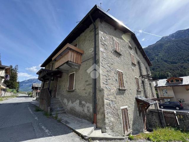 Appartamento in vendita a Comunità montana Alta Valtellina, Valdisotto