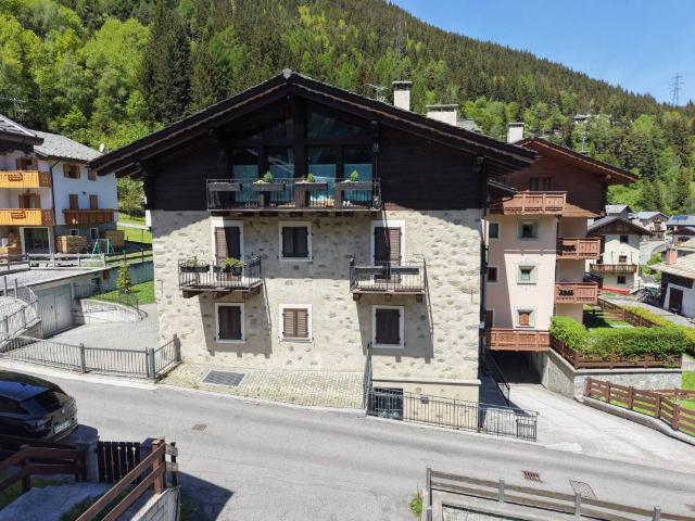 Appartamento in vendita a Comunità montana Alta Valtellina, Valdisotto