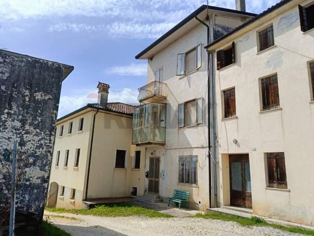 Appartamento in vendita a Valdobbiadene, Veneto
