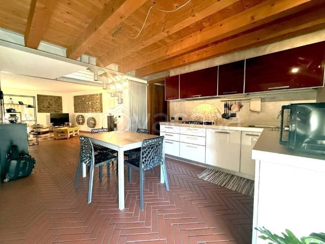 Appartamento in vendita a Borghetto, Valeggio Sul Mincio