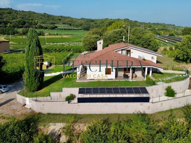 Appartamento in vendita a Valeggio Sul Mincio, Veneto