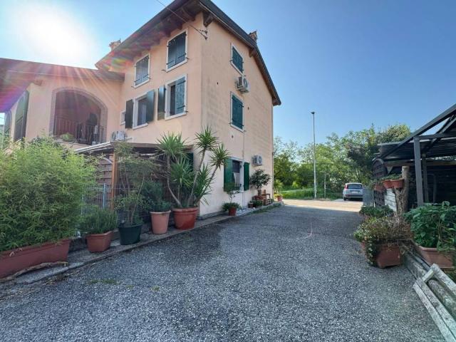 Appartamento in vendita a Valeggio Sul Mincio, Veneto