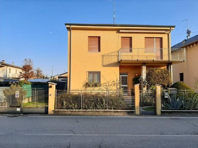 Appartamento in vendita a Valeggio Sul Mincio, Veneto