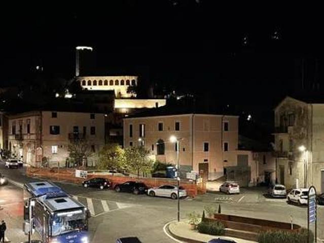 Appartamento in vendita a Valentano, Lazio