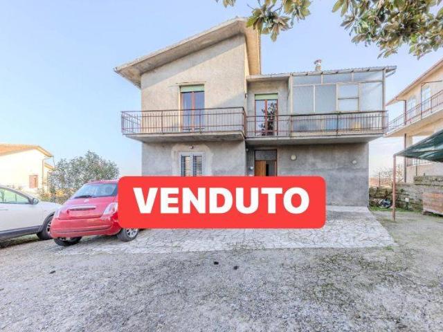 Appartamento in vendita a Villa Fontane, Valentano