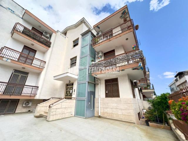 Appartamento in vendita a Valenzano San Lorenzo, Puglia