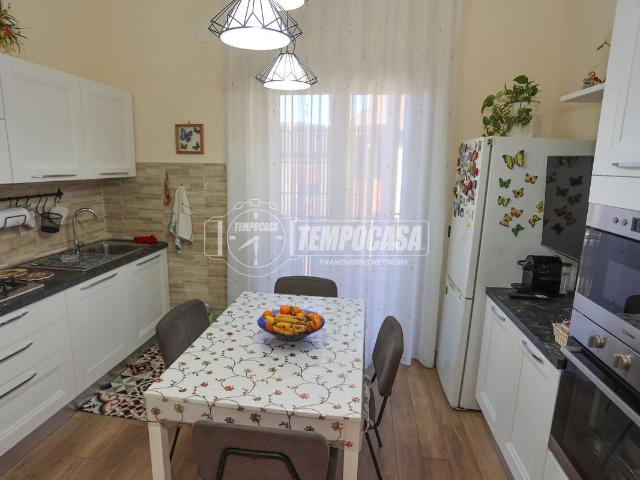 Appartamento in vendita a Valenzano San Lorenzo, Puglia