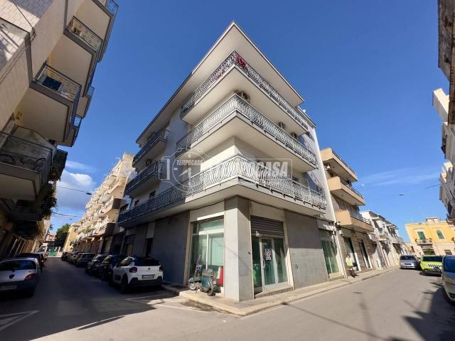 Appartamento in vendita a Valenzano San Lorenzo, Puglia