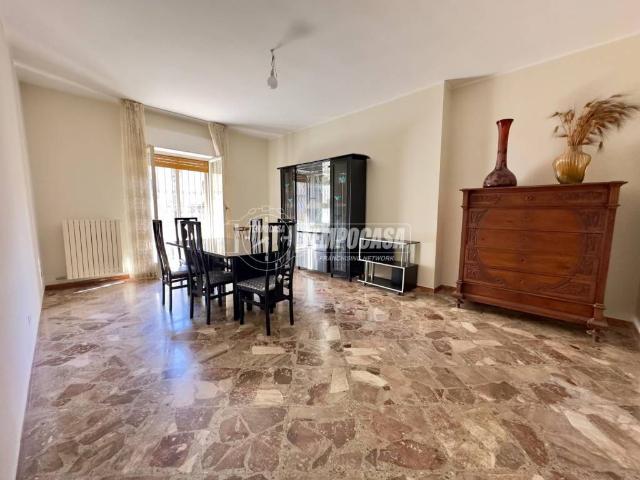 Appartamento in vendita a Valenzano San Lorenzo, Puglia