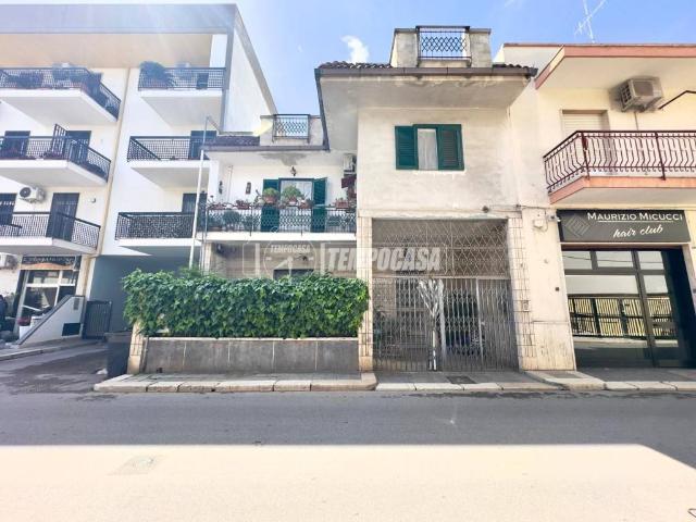 Appartamento in vendita a Valenzano San Lorenzo, Valenzano