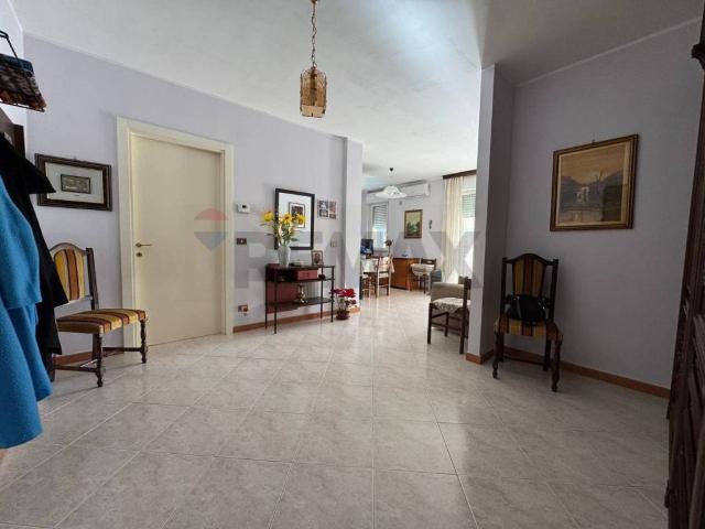 Appartamento in vendita a Valenzano San Lorenzo, Puglia