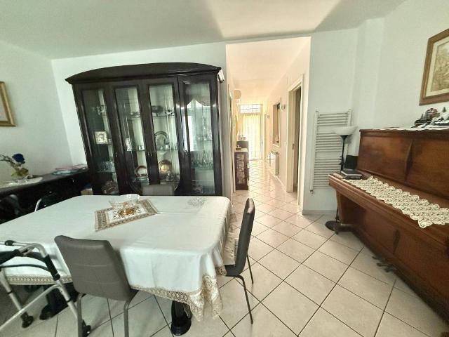Appartamento in vendita a Valenzano San Lorenzo, Puglia