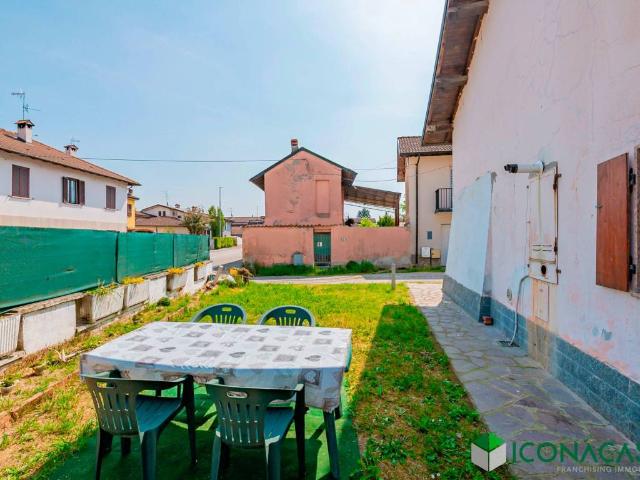 Appartamento in vendita a Valera Fratta, Lombardia