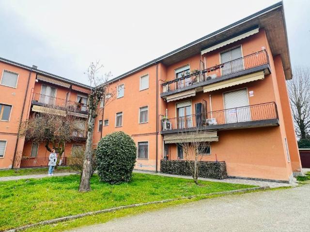 Appartamento in vendita a Valera Fratta, Lombardia