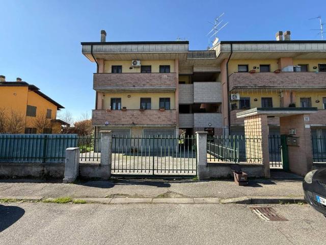 Appartamento in vendita a Valera Fratta, Lombardia