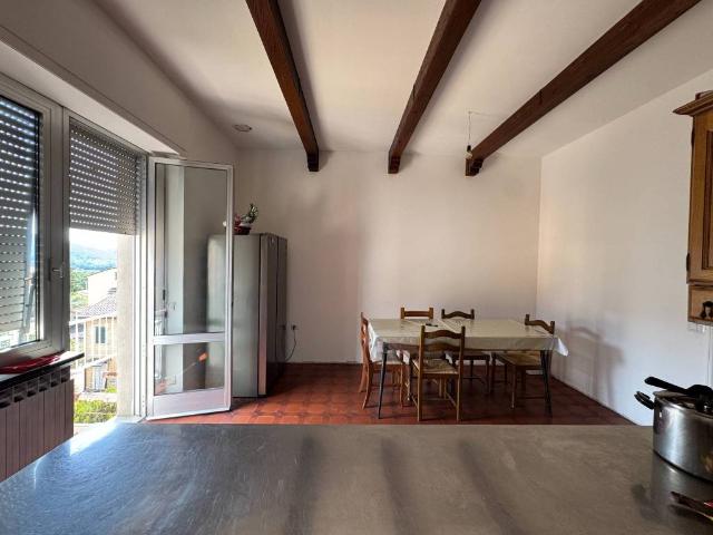 Appartamento in vendita a Valfabbrica, Umbria