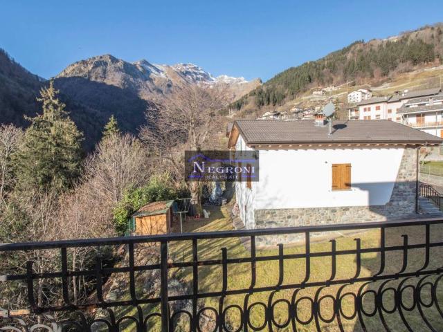 Appartamento in vendita a Valgoglio, Lombardia