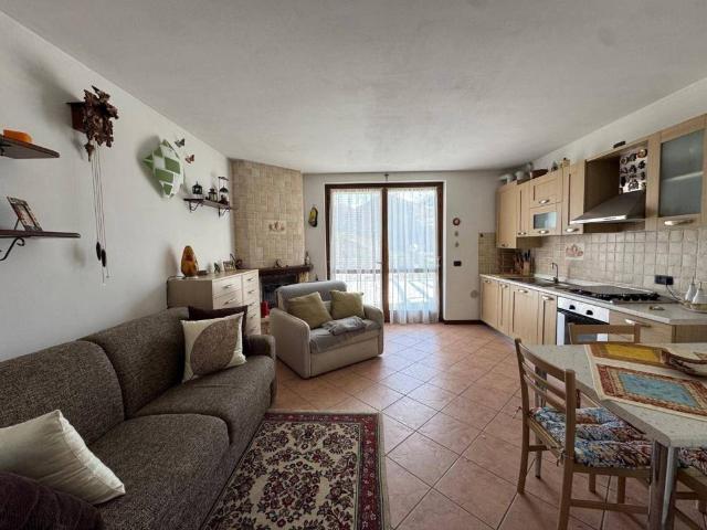 Appartamento in vendita a Valgoglio, Lombardia