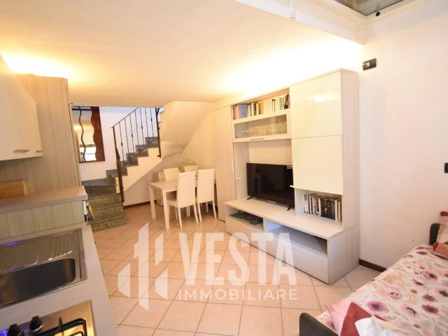 Appartamento in vendita a Valgreghentino, Lombardia