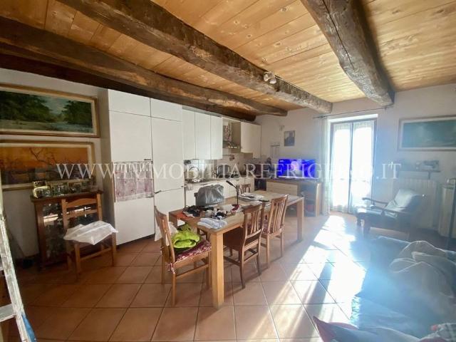 Appartamento in vendita a Valgreghentino, Lombardia