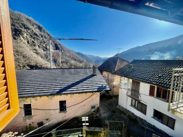 Appartamento in vendita a Valle Cannobina, Piemonte