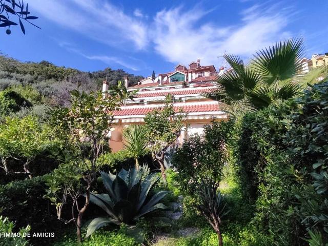 Appartamento in vendita a Vallebona, Liguria