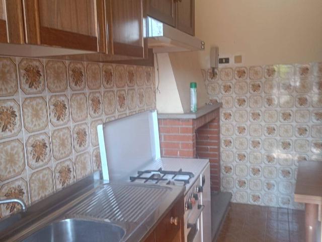 Appartamento in vendita a Vallecorsa, Lazio
