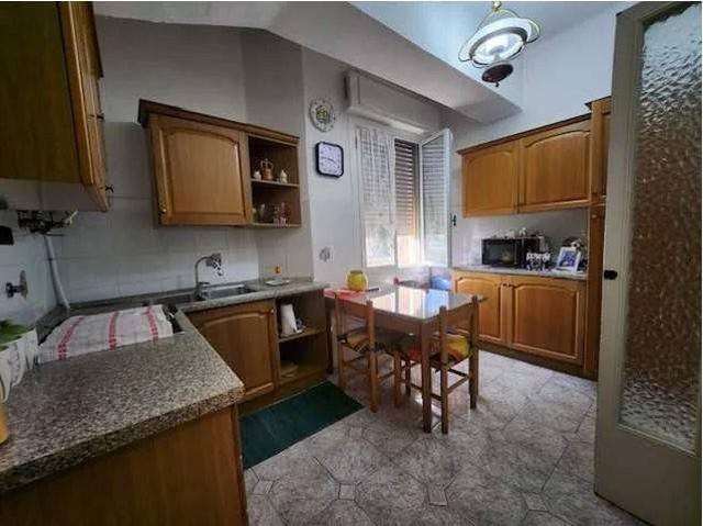 Appartamento in vendita a Vallecrosia, Liguria