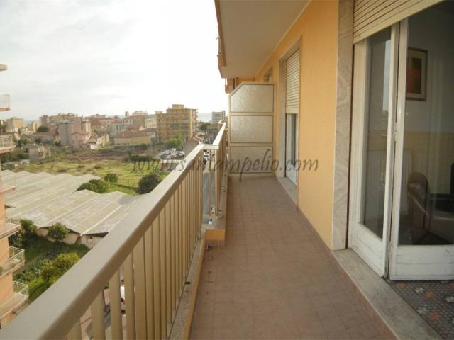 Appartamento in vendita a Vallecrosia, Liguria