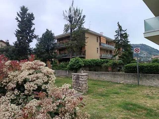 Appartamento in vendita a Vallecrosia, Liguria