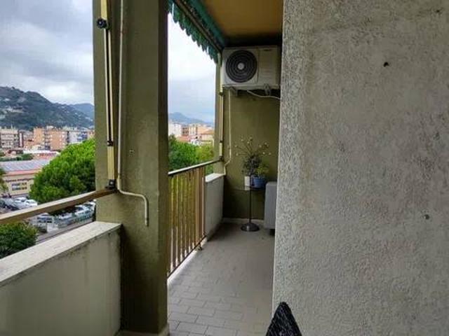 Appartamento in vendita a Vallecrosia, Liguria