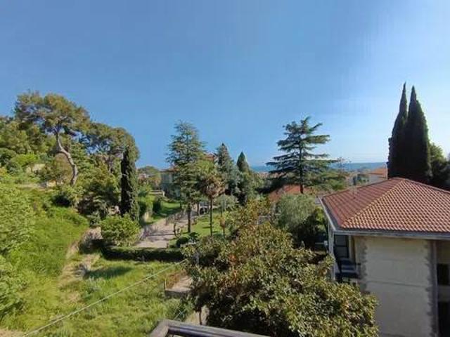 Appartamento in vendita a Vallecrosia, Liguria