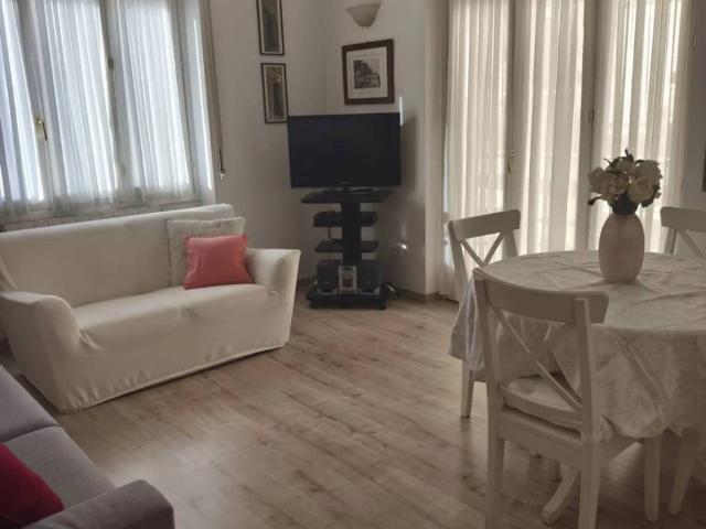 Appartamento in vendita a Vallecrosia, Liguria