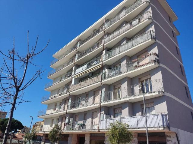 Appartamento in vendita a Vallecrosia, Liguria
