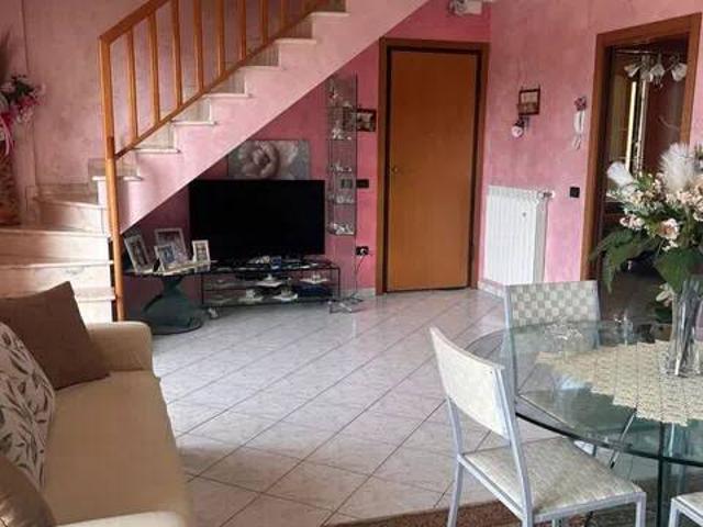 Appartamento in vendita a Vallefoglia, Marche