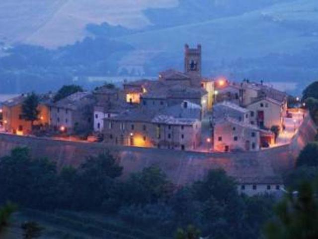 Appartamento in vendita a Vallefoglia, Marche