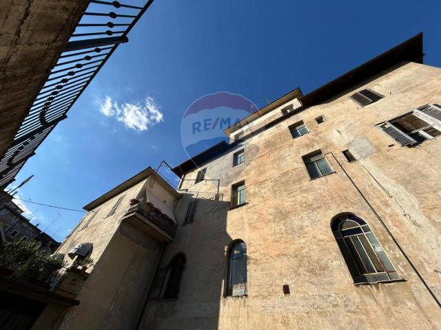 Appartamento in vendita a Vallerano, Lazio