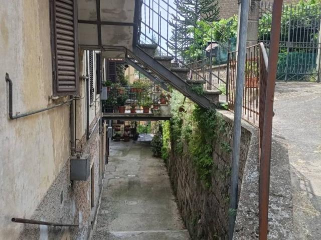 Appartamento in vendita a Vallerano, Lazio