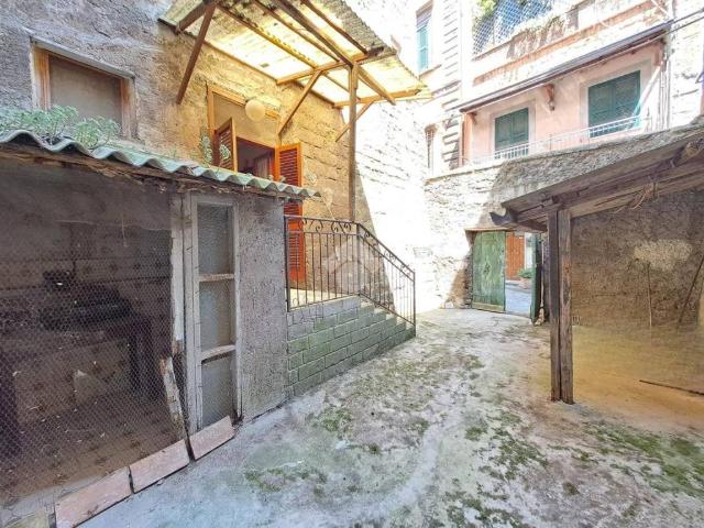 Appartamento in vendita a Vallerano, Lazio