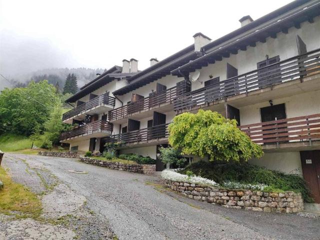 Appartamento in vendita a Comunità Montana della Valle Brembana, Valleve
