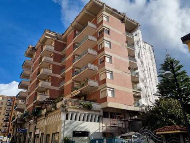 Appartamento in vendita a Vallo della Lucania, Salerno
