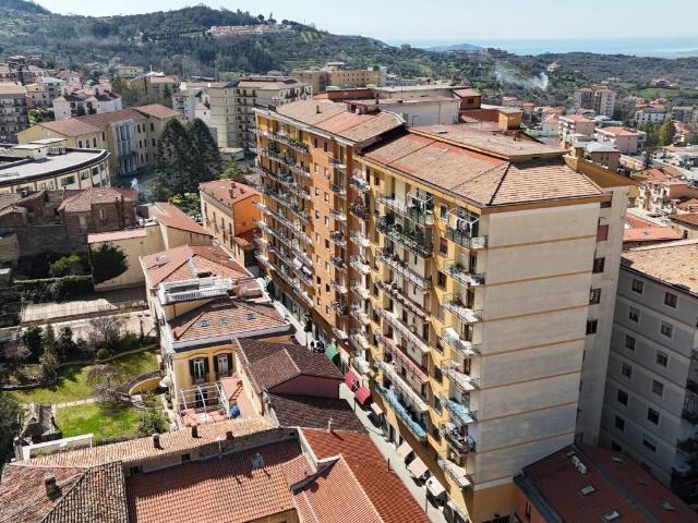 Appartamento in vendita a Vallo Della Lucania, Campania
