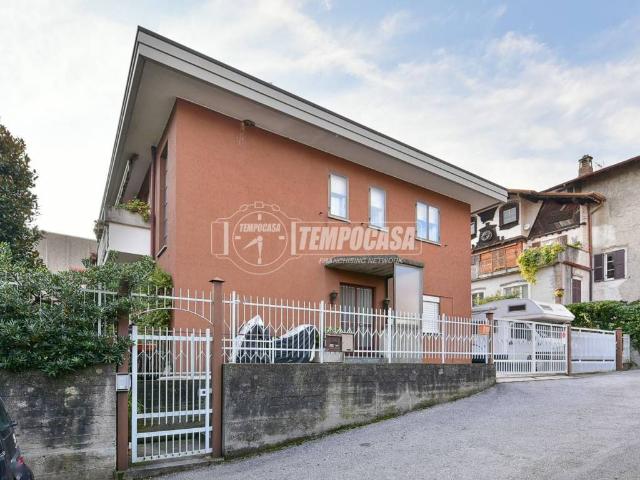Appartamento in vendita a Parè, Valmadrera