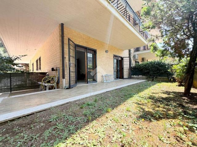 Appartamento in vendita a Villaggio Rinascita, Roma Capitale