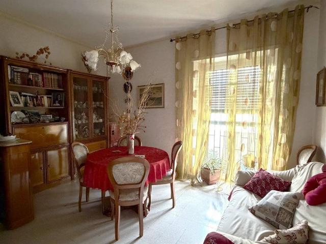 Appartamento in vendita a Villaggio Rinascita, Roma Capitale