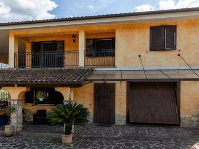 Appartamento in vendita a Villaggio Rinascita, Roma Capitale