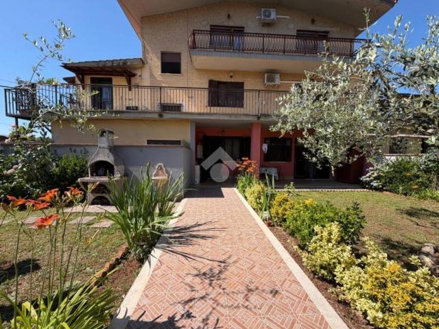 Appartamento in vendita a Villaggio Rinascita, Roma Capitale